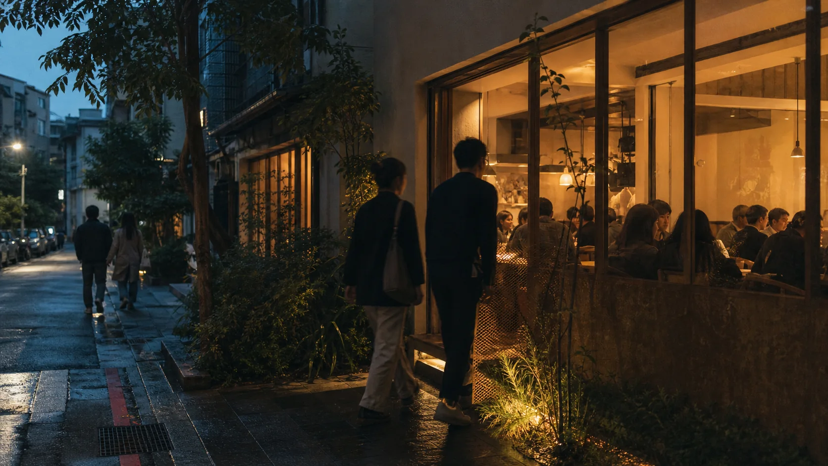 品牌街區情境創作:夜晚街區與餐桌氛圍